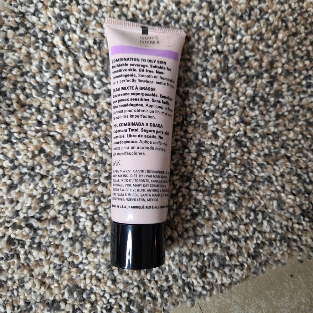 Mary Kay TimeWise Matte-Wear Liquid Foundation Ivory 6 Combination Oily Skin 1oz
